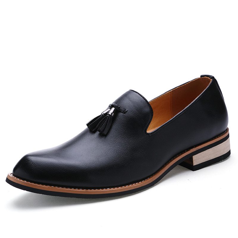 Jesienne Nowe Brogue Buty Casualowe Mokasyny Męskie Stylista Włosów Pointy Toe Wizytowe Do Jazdy Samochodem Fala