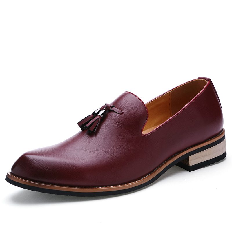 Jesienne Nowe Brogue Buty Casualowe Mokasyny Męskie Stylista Włosów Pointy Toe Wizytowe Do Jazdy Samochodem Fala