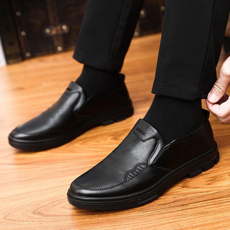 Skórzane Miękkie Podeszwy Niskie Buty W Stylu Casual 2024 Nowe Wiosenne Męskie Biznesowe W Sukienka